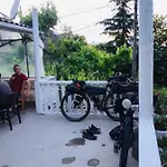 Flora's 'the Fir Gate' 3* Αργυρόκαστρο