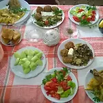 Flora's 'the Fir Gate' Πανσιόν 3*